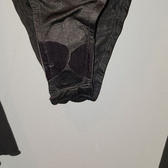 Pretty Little Thing Bodysuit NWOT - Picture 4 of 8